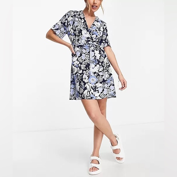 & Other Stories Floral Printed Tie Waist Collared Mini Dress Size 6 - Picture 2 of 11